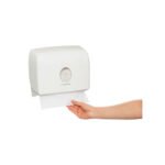Scott Towel Multifold White 250 Sheets - Image 5
